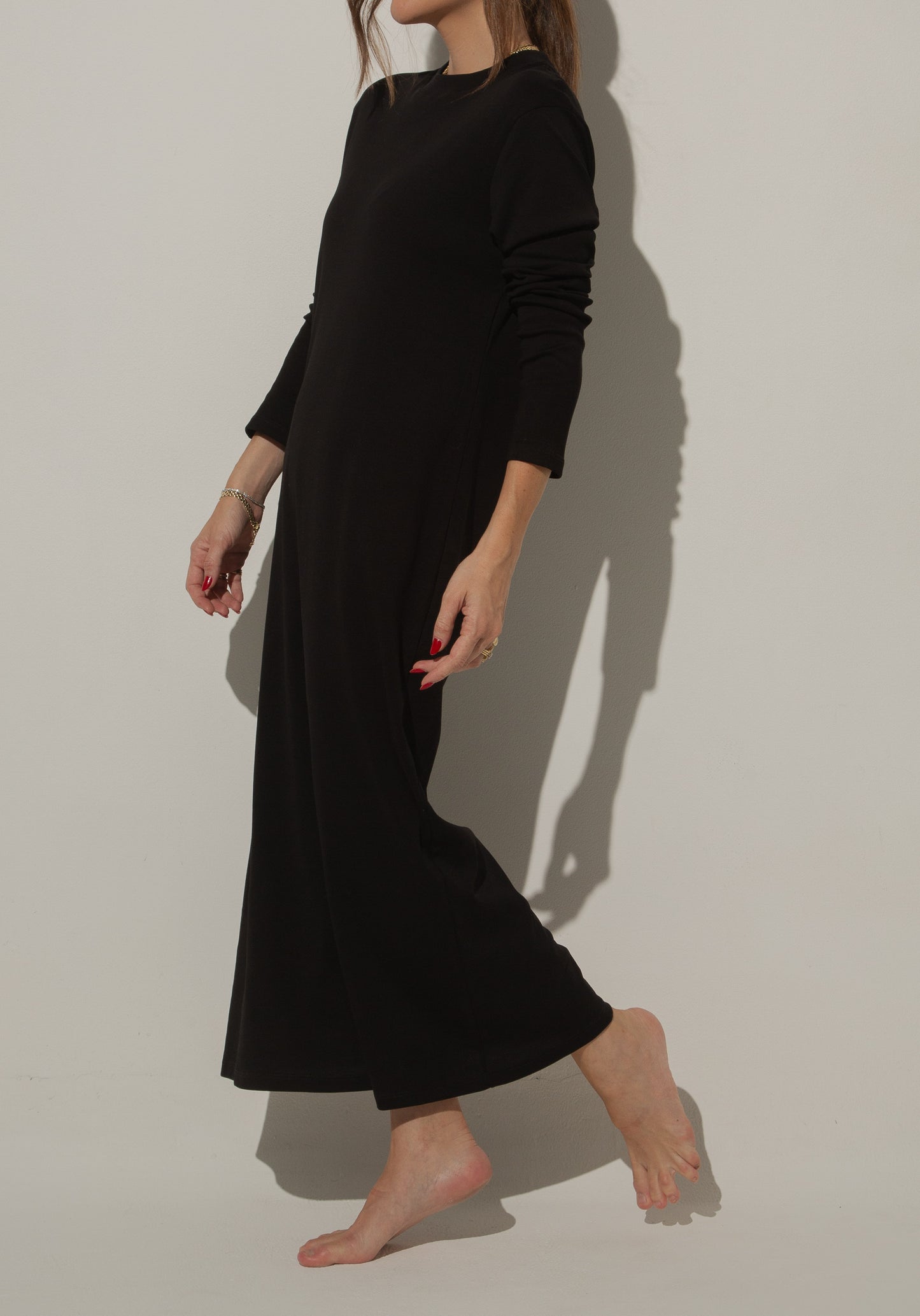 
                  
                    T-SHIRT DRESS BLACK
                  
                