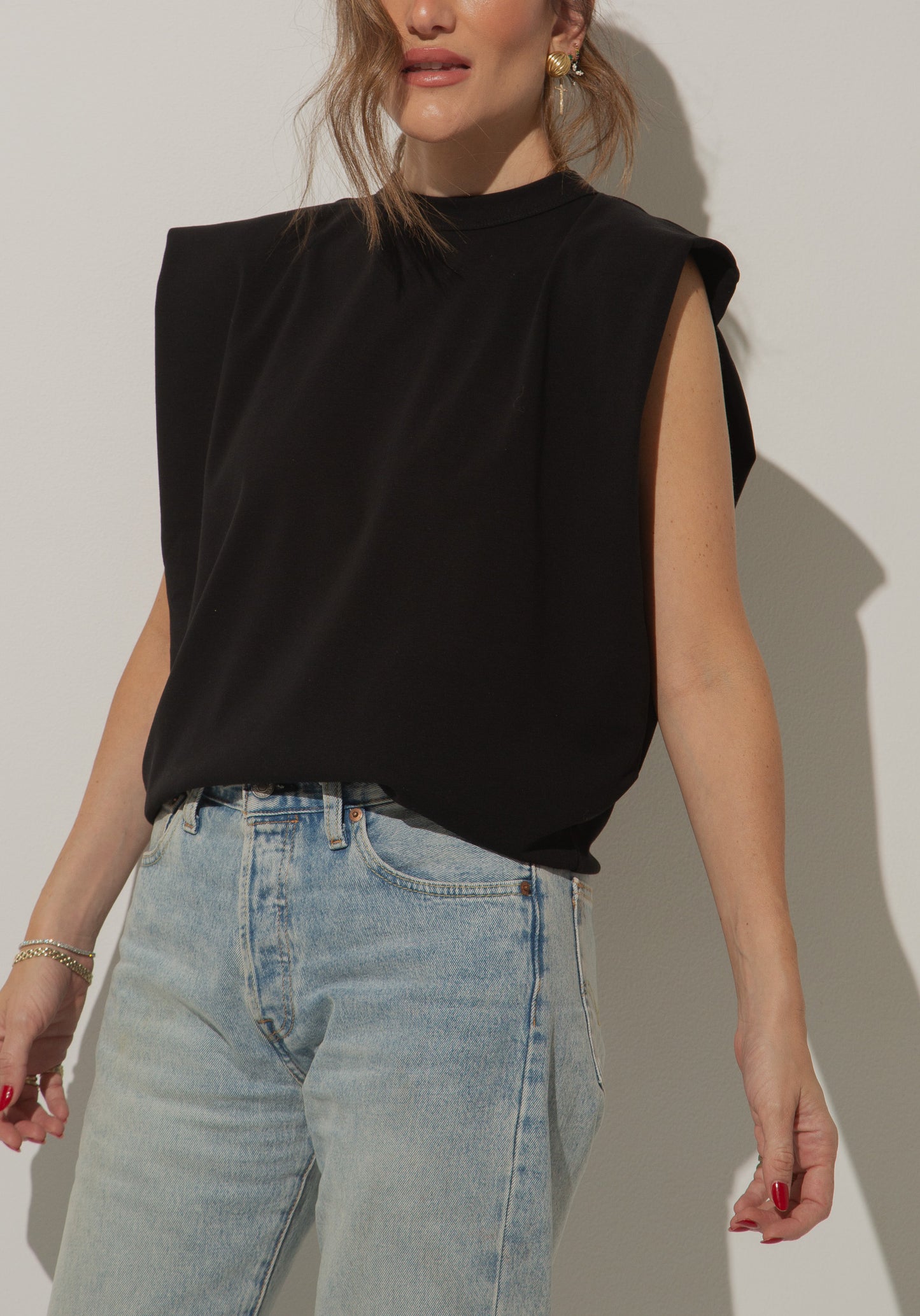 
                  
                    ALEX TOP BLACK
                  
                