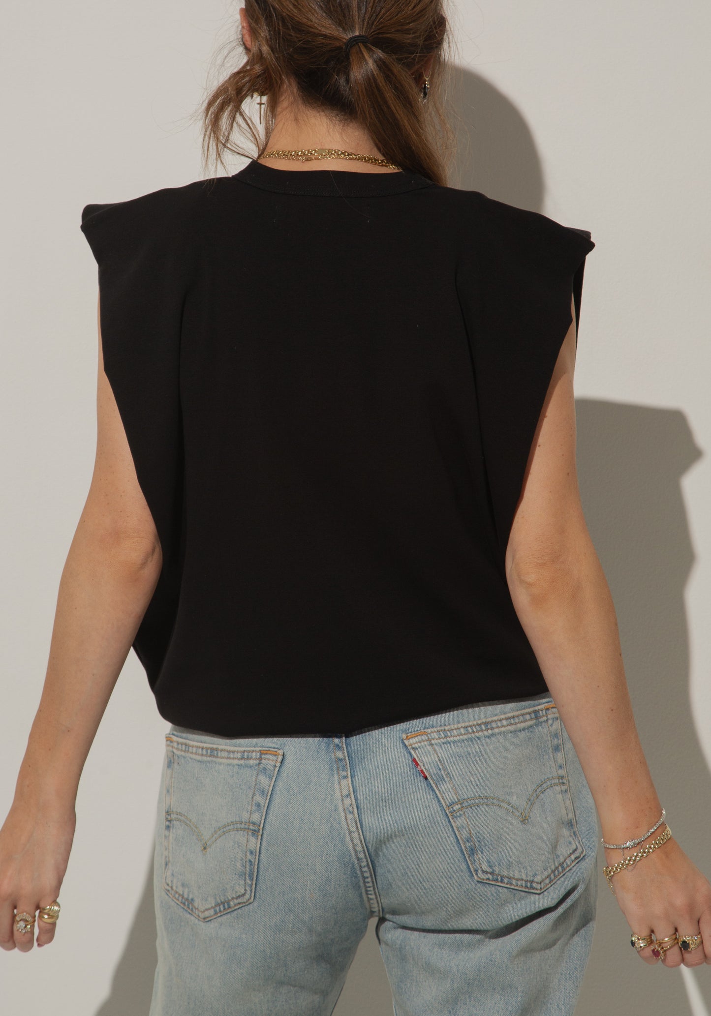 
                  
                    ALEX TOP BLACK
                  
                